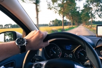 Combien coûte une voiture à l'année ? Utilisation, entretien, assurance, etc