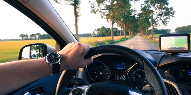 Combien coûte une voiture à l'année ? Utilisation, entretien, assurance, etc