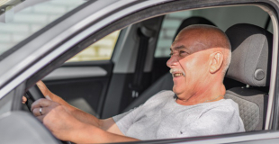 Assurance auto pour retraité et senior : comparateur et devis