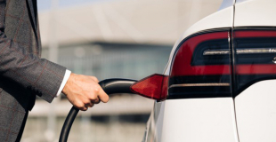 Assurance auto pour voiture hybride