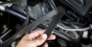 A quoi sert une courroie de distribution sur une voiture ?
