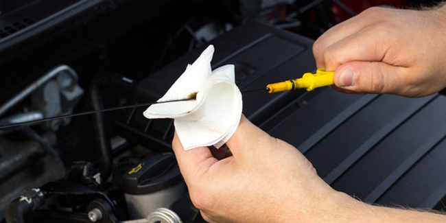 Pourquoi et comment vérifier le niveau d'huile de sa voiture ?