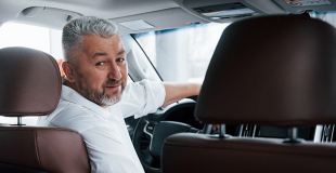 Combien coute une assurance auto pour conducteur de plus de 65 ans ?