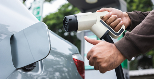 Installateur bornes de recharge pour voiture électrique conseils et devis